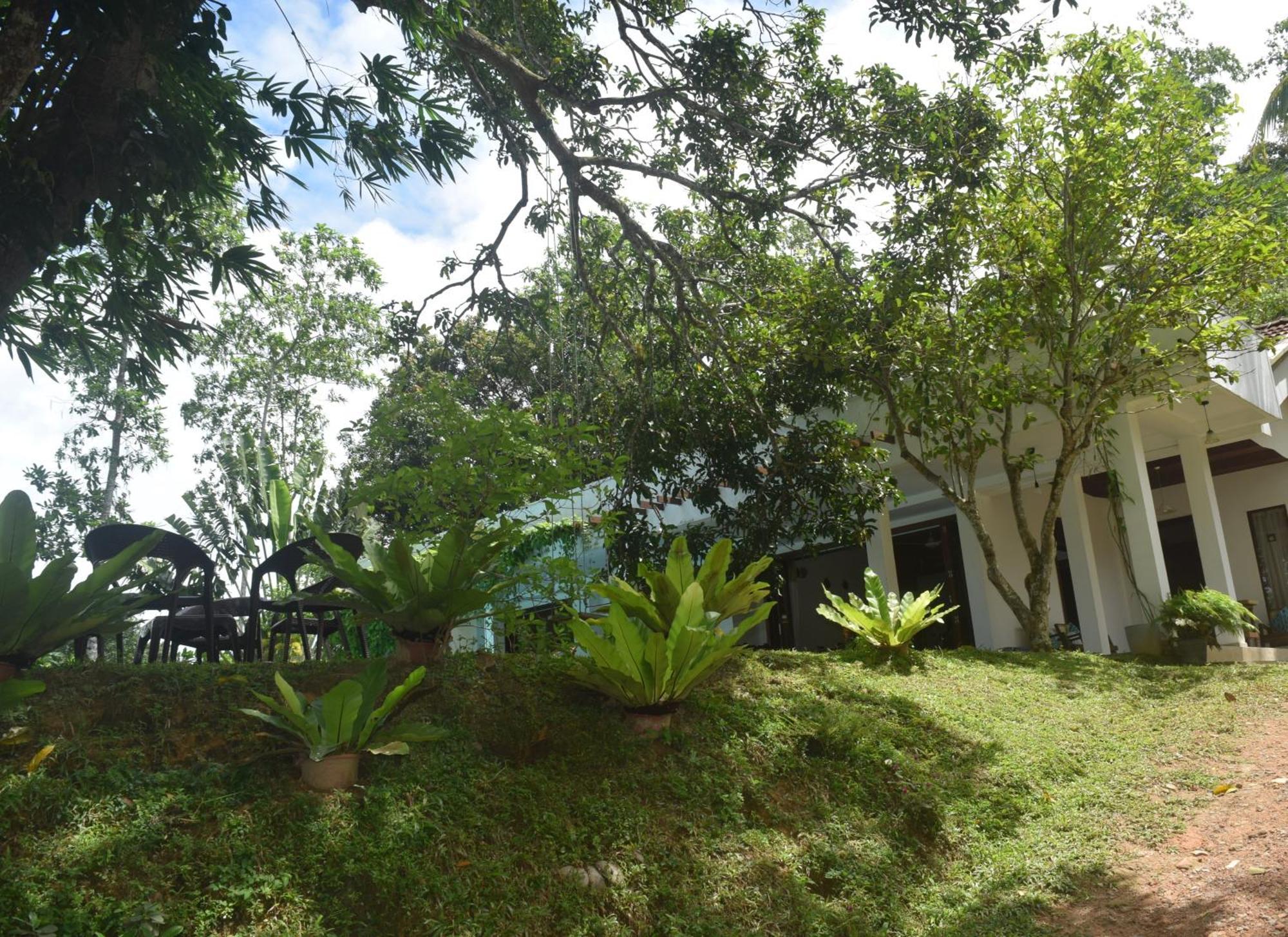 Muthu Nila Villas- Mirissa Exterior photo