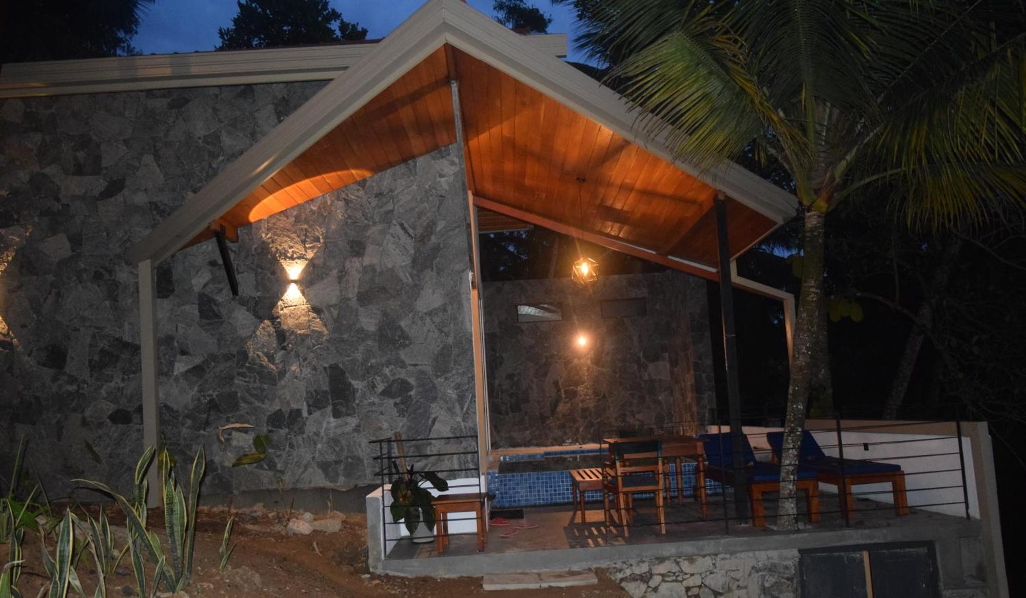 Muthu Nila Villas- Mirissa Exterior photo